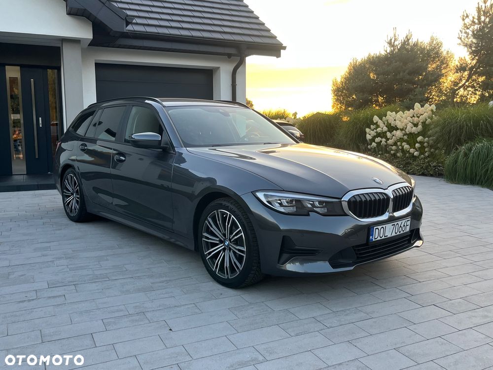 BMW Seria 3 318d Luxury Line - 2