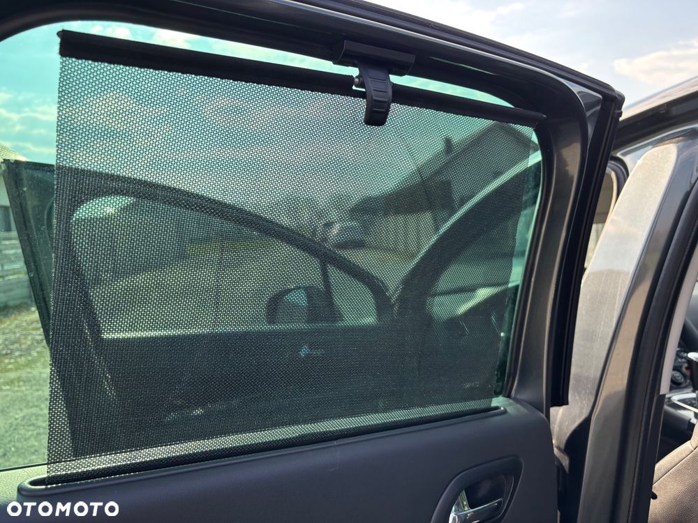 Peugeot 3008 HDi 160 Automatik Allure - 25