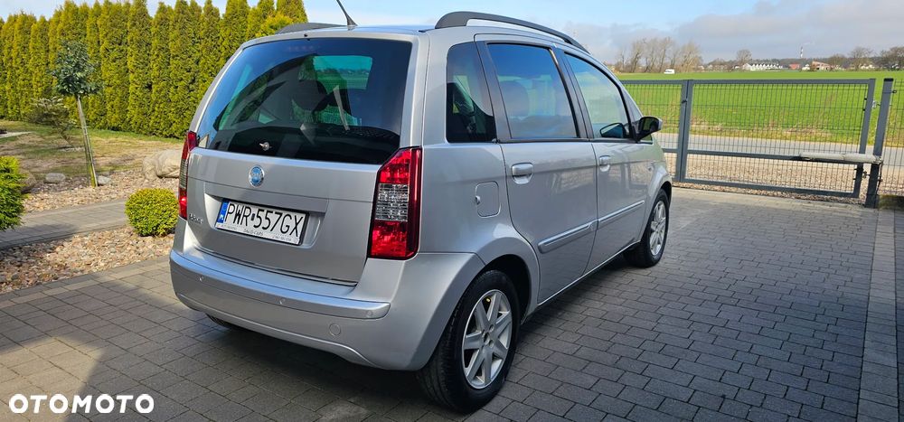 Fiat Idea 1.4 16V Emotion - 4