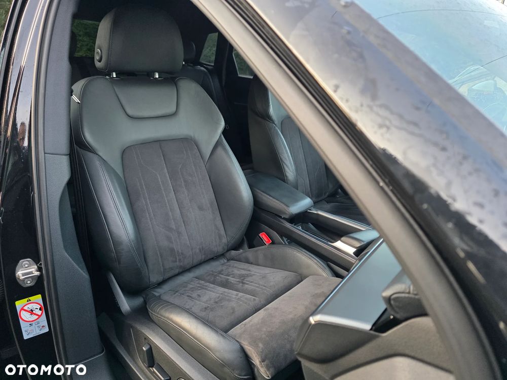 Audi e-tron 55 Quattro - 14