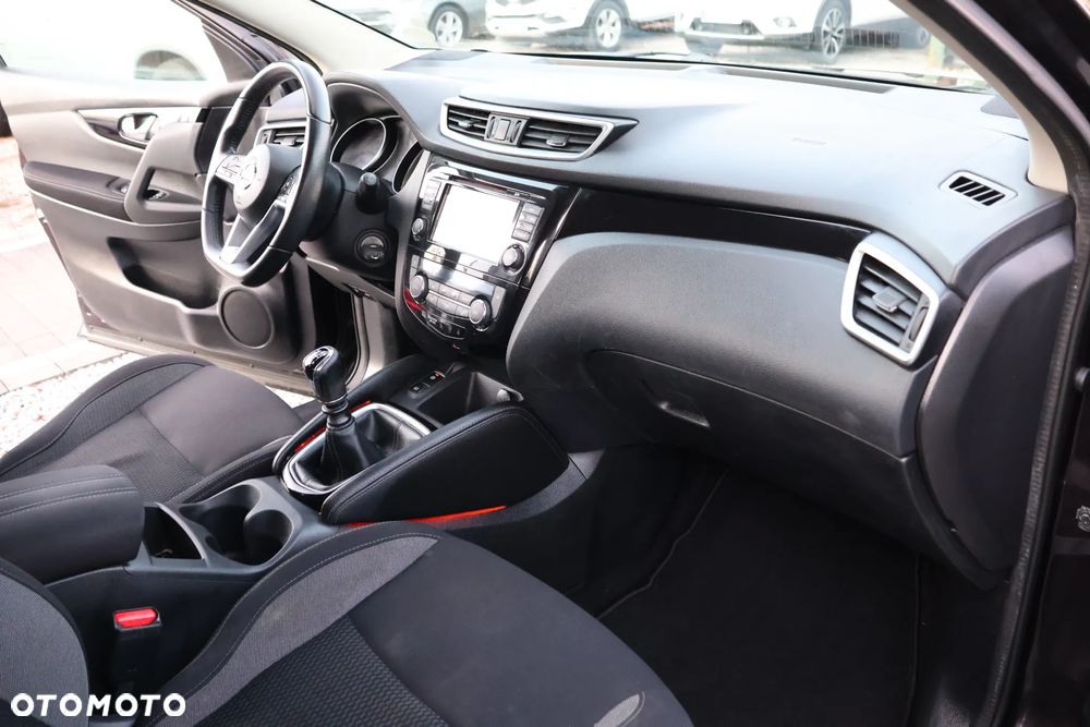 Nissan Qashqai 1.2 DIG-T Acenta EU6 - 10