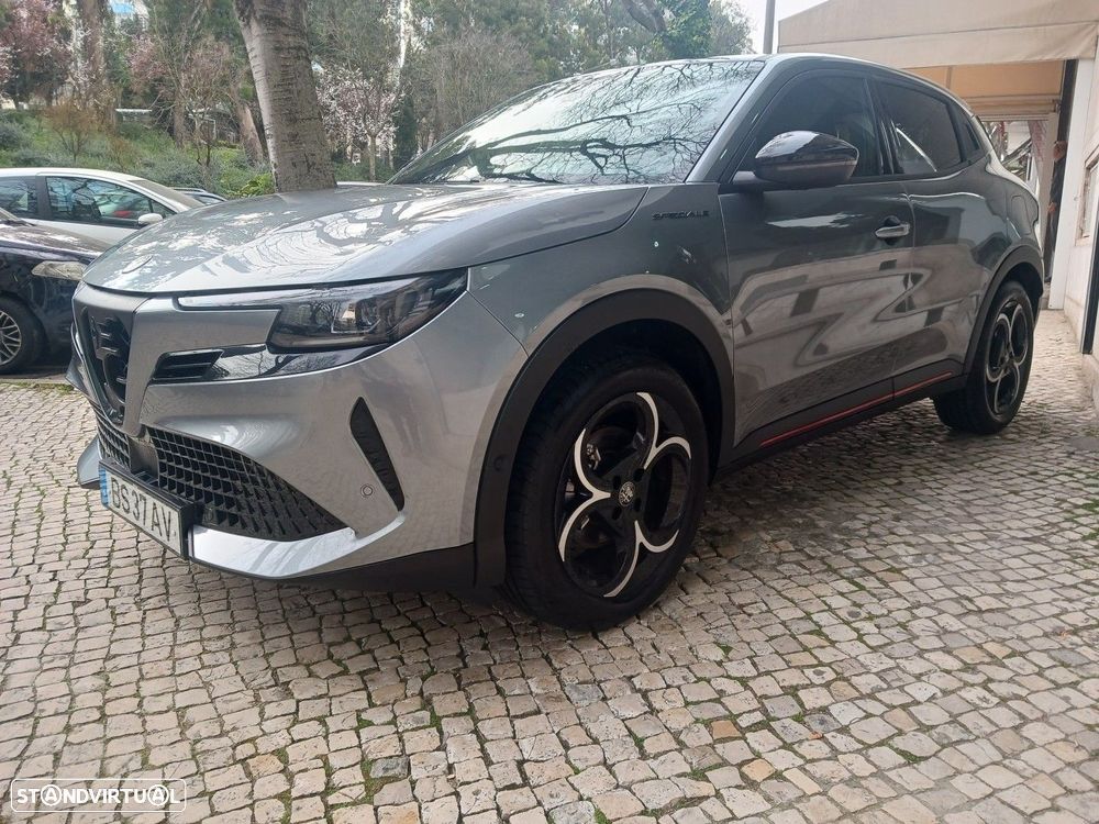 Alfa Romeo Junior 1.2 Speciale eDCT6 - 6