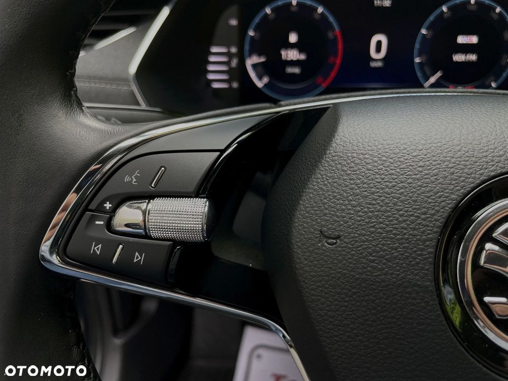 Skoda Octavia 1.5 TSI ACT Sportline - 22