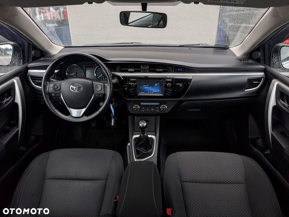 Toyota Corolla 1.6 Prestige - 12