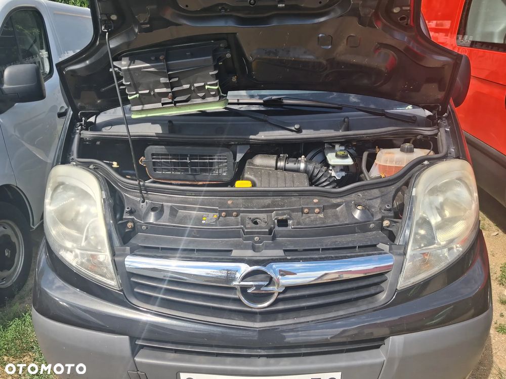 Opel Vivaro - 12