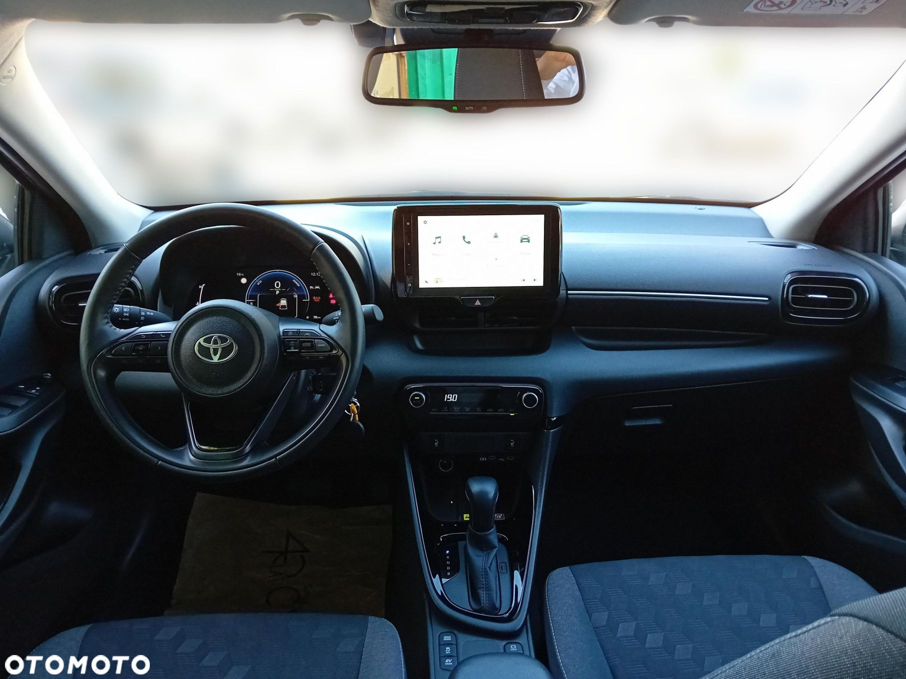 Toyota Yaris Hybrid 1.5 Style - 9