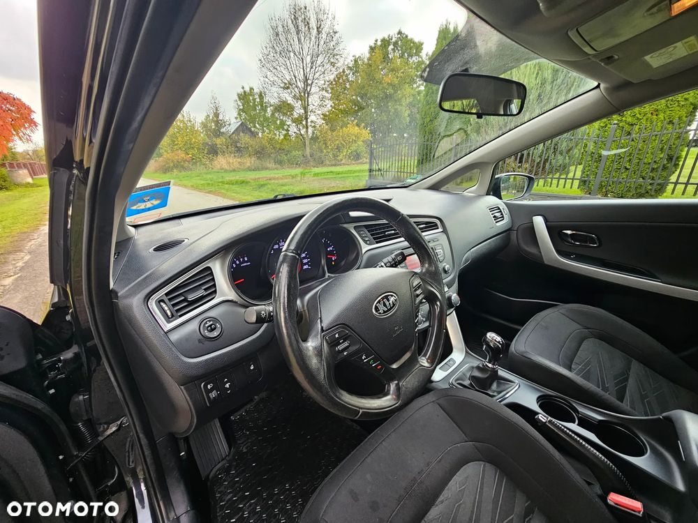Kia Ceed 1.4 CVVT UEFA EURO 2016 - 7