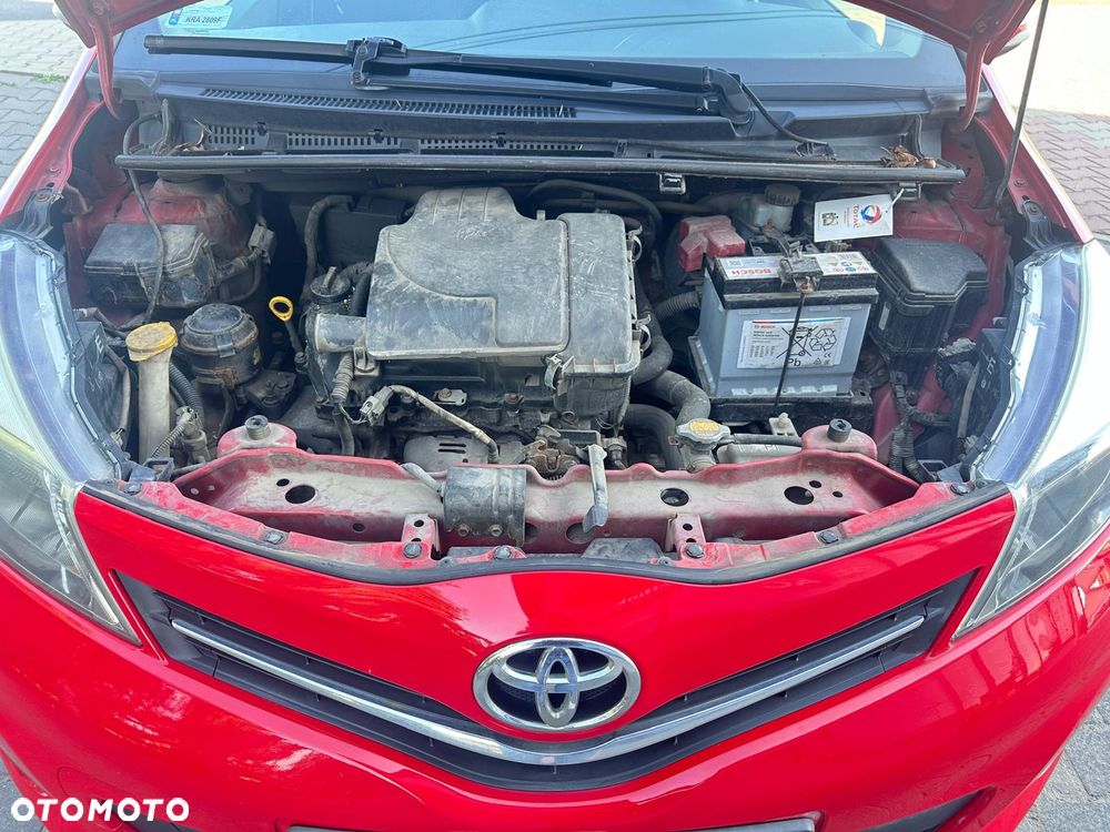 Toyota Yaris 1.0 Sol - 11
