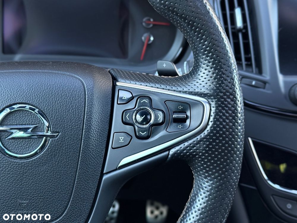 Opel Insignia - 17