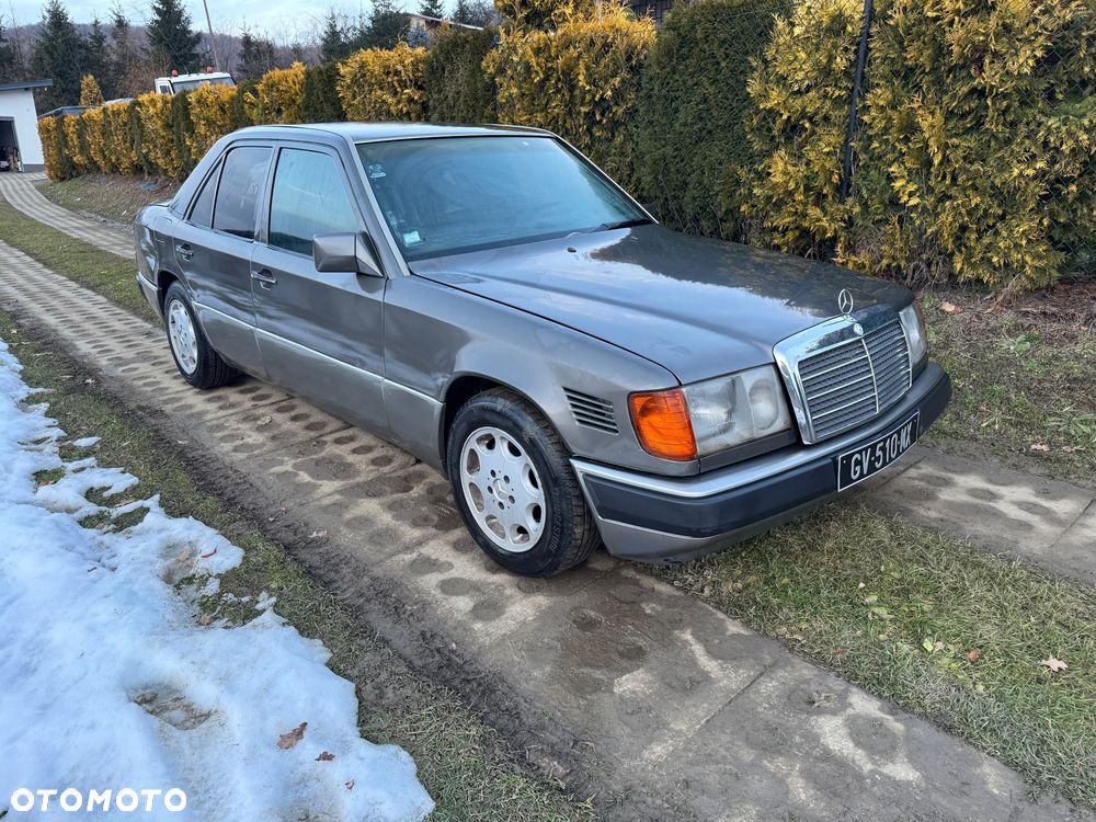 Mercedes-Benz W124 (1984-1993) - 1