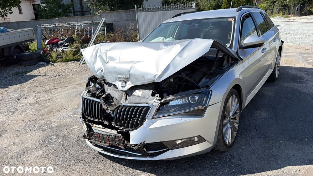 Skoda Superb 2.0 TDI DSG Active - 13