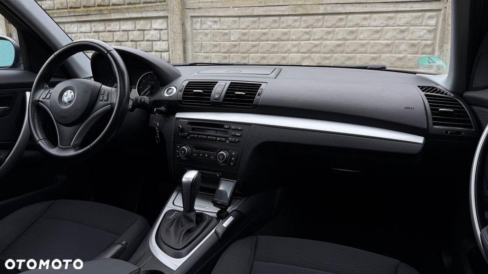 BMW Seria 1 118i - 14