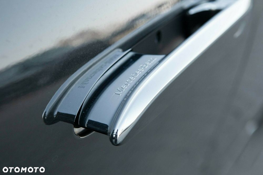 Mercedes-Benz Klasa E - 16