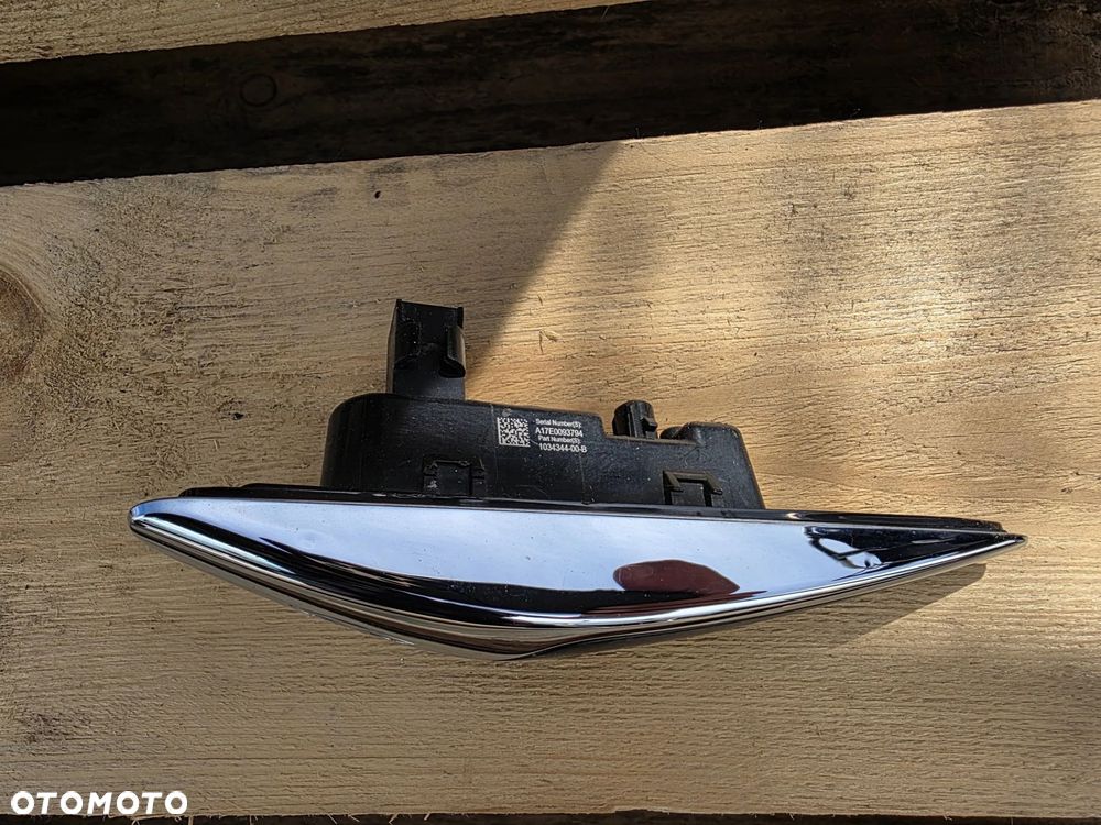 KAMERA KIERUNKOWSKAZ TESLA X 103434400B - 3