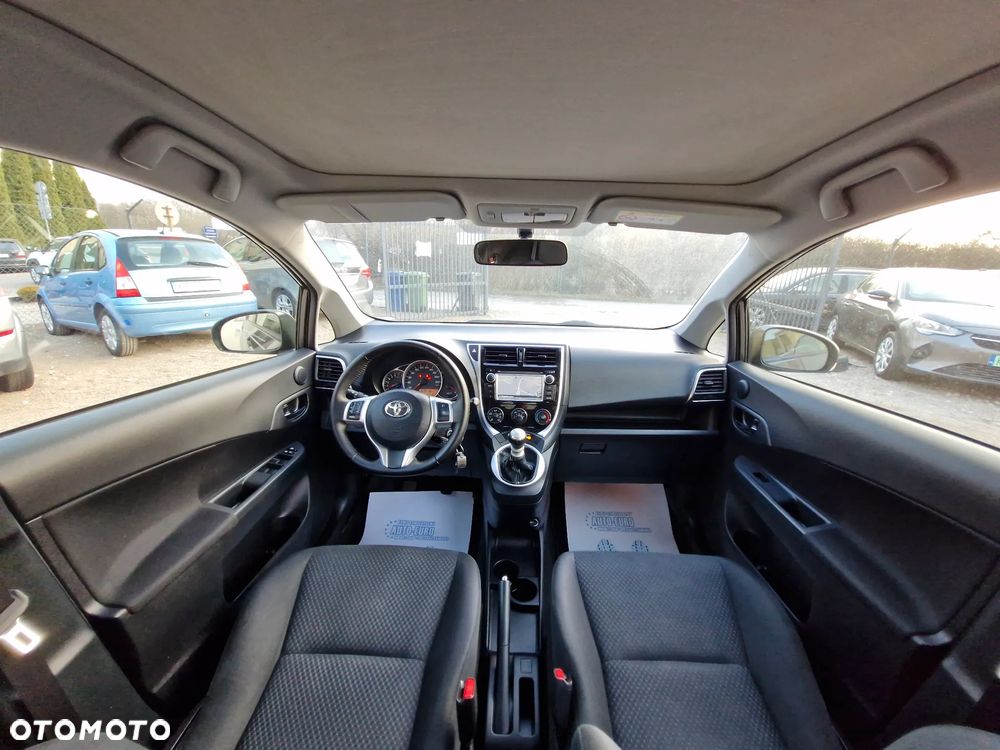 Toyota Verso S 1.33 Premium - 23