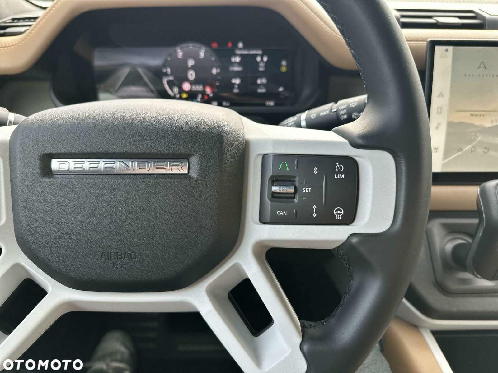 Land Rover Defender - 18