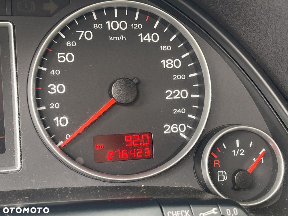 Audi A4 Avant 2.0 TDI Multitronic - 24