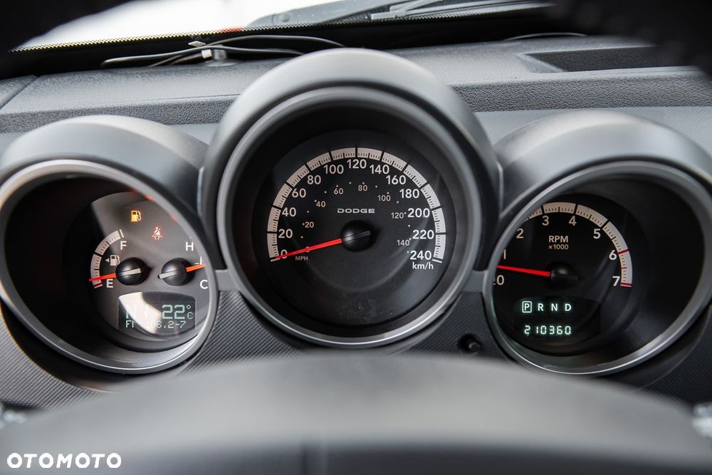Dodge Nitro 4.0 Automatik R/T - 23