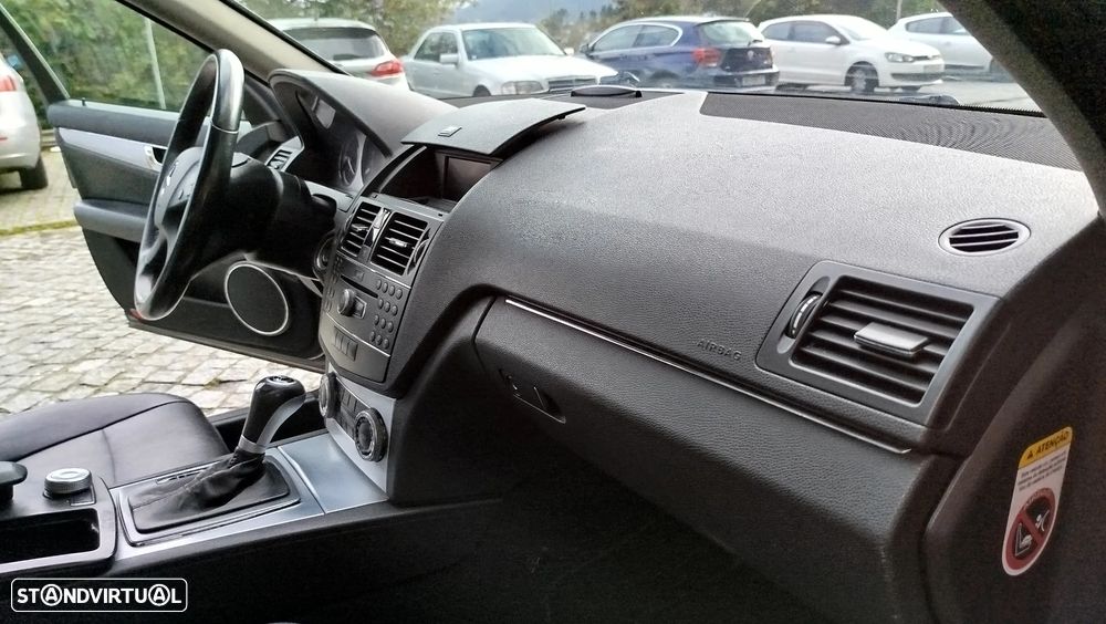 Mercedes-Benz C 320 CDi Avantgarde Auto. - 14