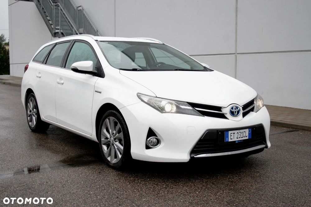 Toyota Auris - 4