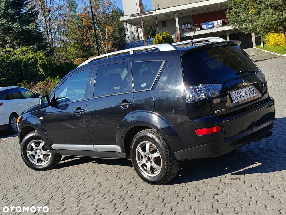 Mitsubishi Outlander 2.0 DI-D 4WD Intense - 1
