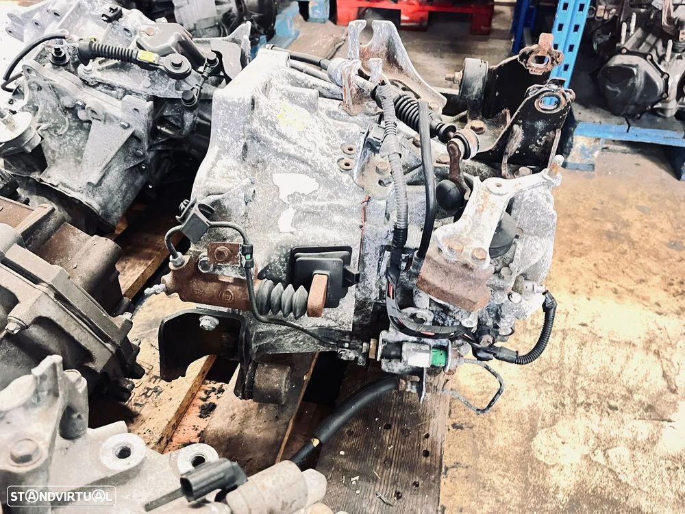 Caixa de 6 velocidades manual TOYOTA AVENSIS 2.0 2.2 D4D T25 T27 - 7