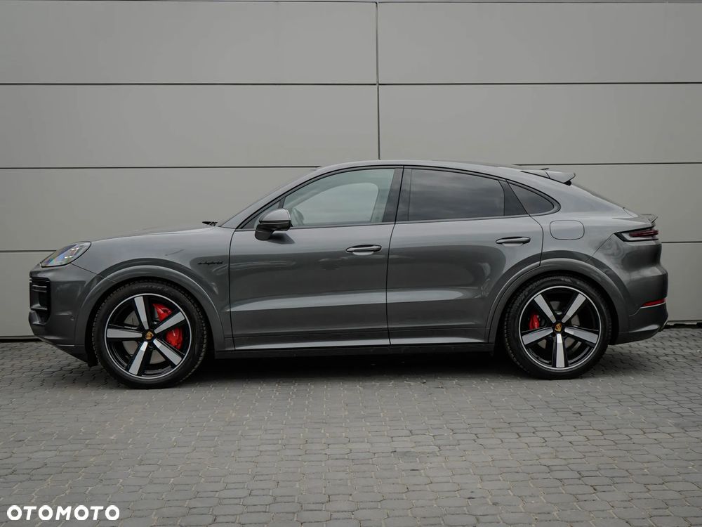 Porsche Cayenne Turbo S E-Hybrid - 2