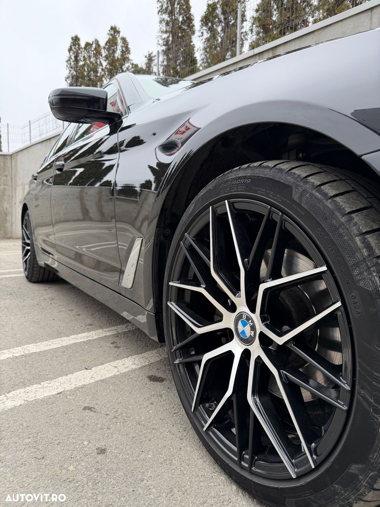 BMW Seria 5 520d xDrive AT - 3