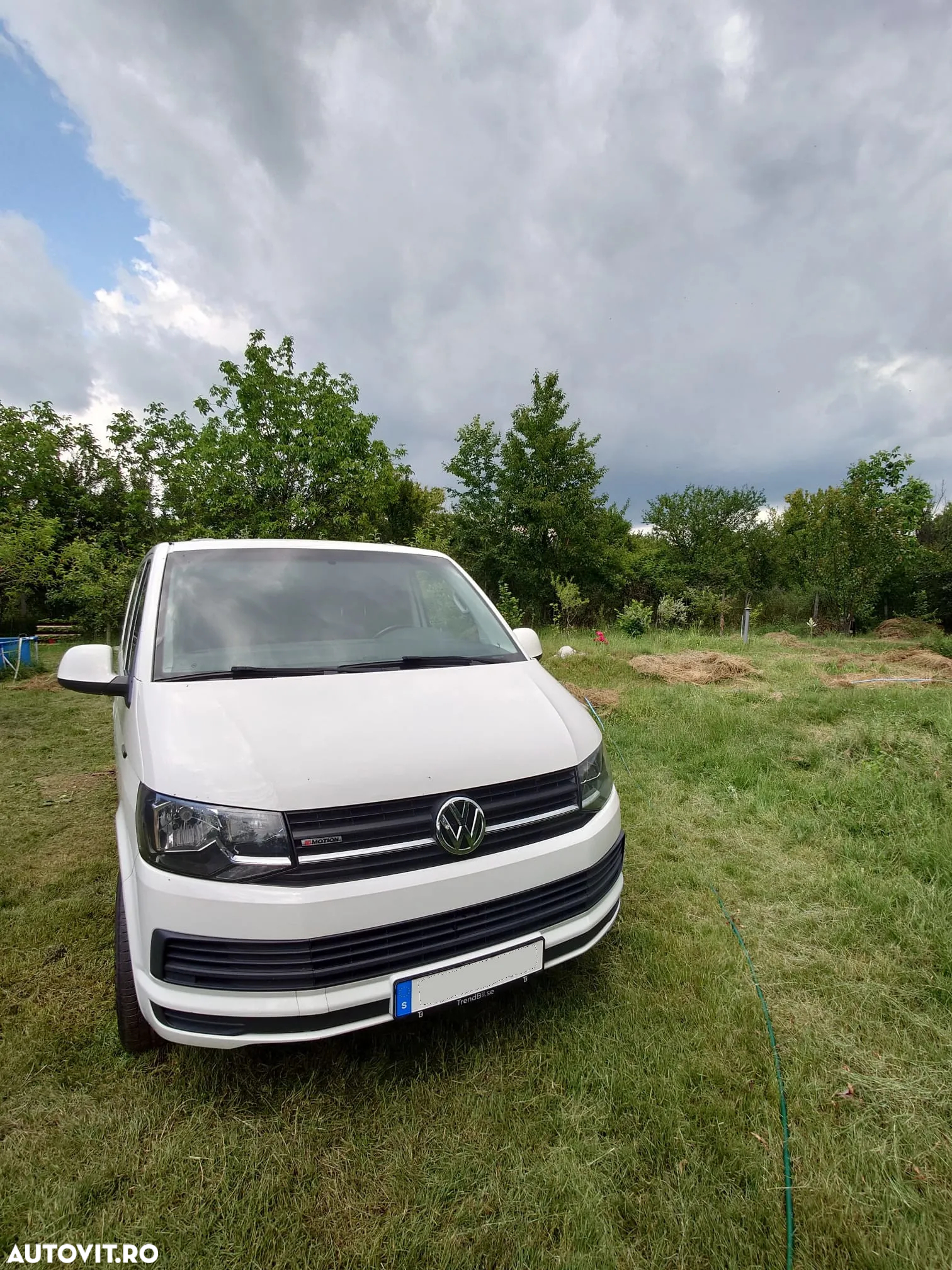 Volkswagen Transporter - 2
