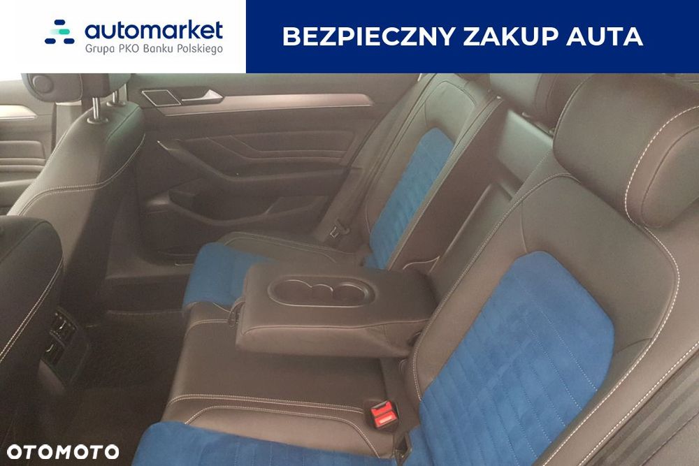 Volkswagen Passat - 11