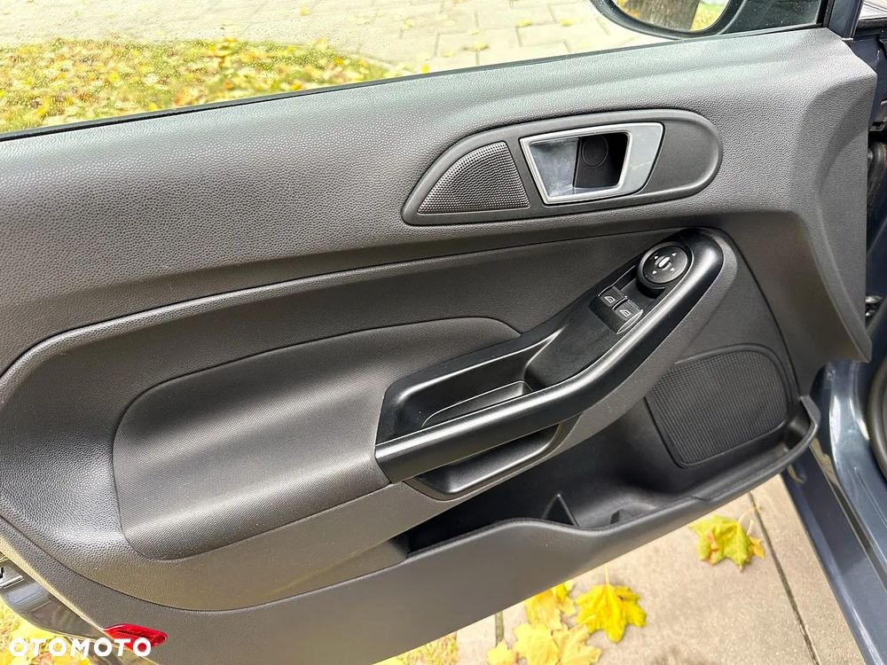 Ford Fiesta 1.0 EcoBoost Titanium - 9