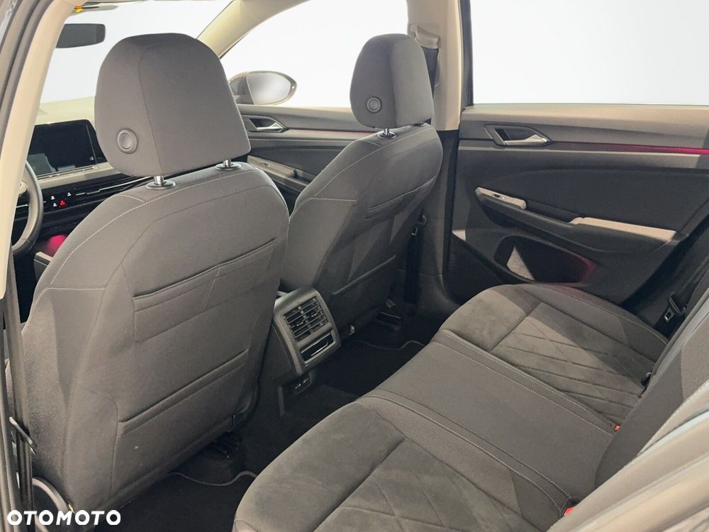 Volkswagen Golf Variant - 14