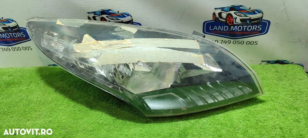 FAR DREAPTA HALOGEN RENAULT MEGANE 3 / COD OEM 260103187R / 0301244204 2008-2013 (4E2) - 1