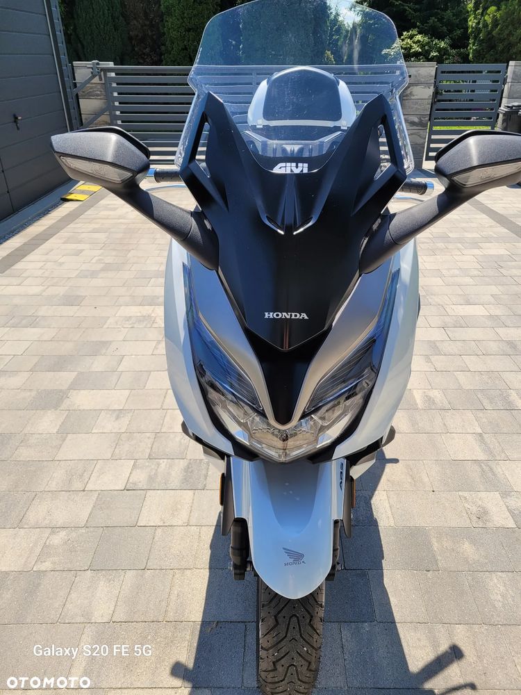 Honda NSS - 17