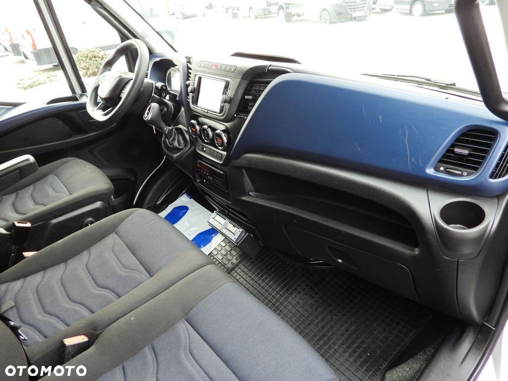 Iveco DAILY 72C18 CHŁODNIA KONTENER -10*C WINDA 9 PALET ZASILANIE 230V TEMPOMAT NAWIGACJA PNEUMATYKA AUTOMAT HI-MATIC BLIŹNIACZE KOŁA KLIMATYZACJA  180KM - 41