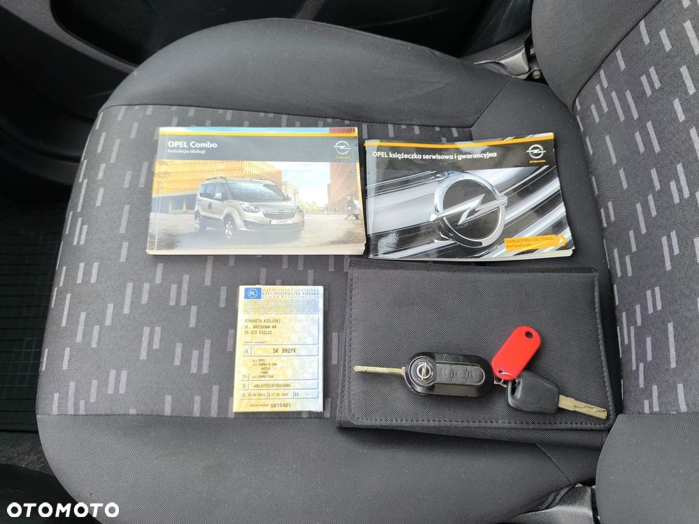 Opel Combo 1.6 CDTI Cosmo - 33
