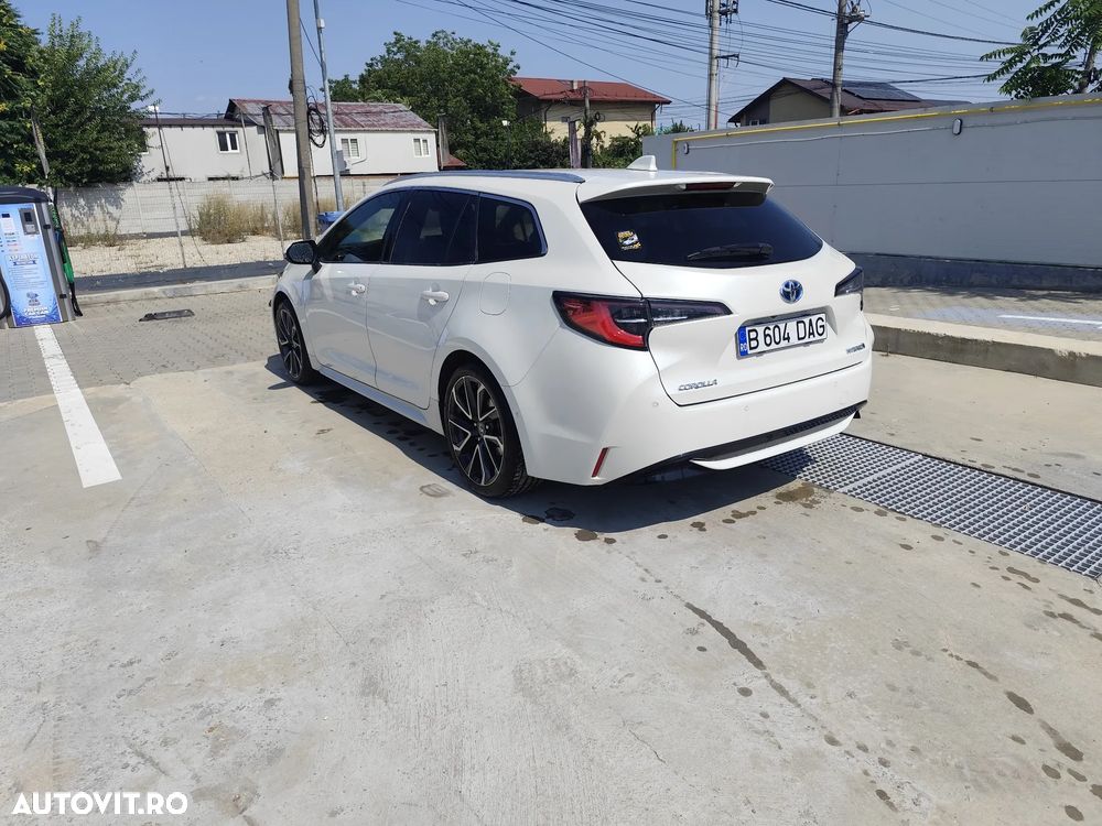 Toyota Corolla - 5