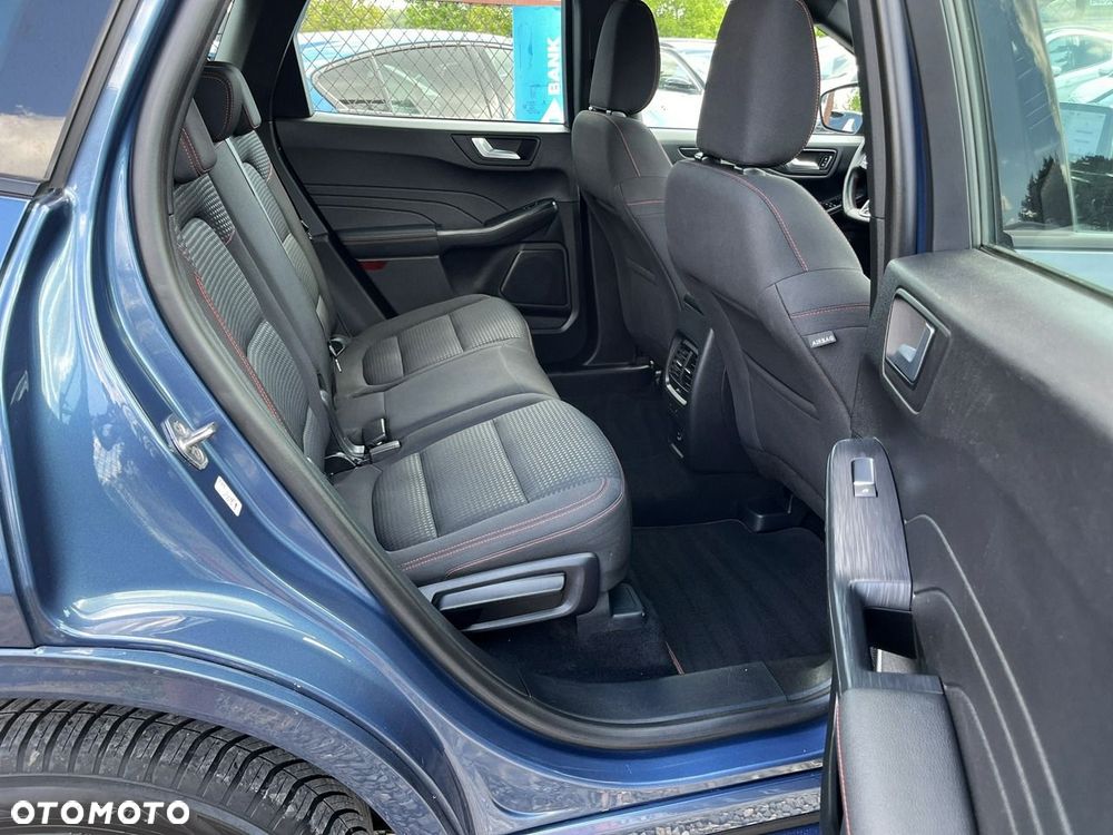 Ford Kuga 2.5 Duratec FHEV ST-LINE - 32