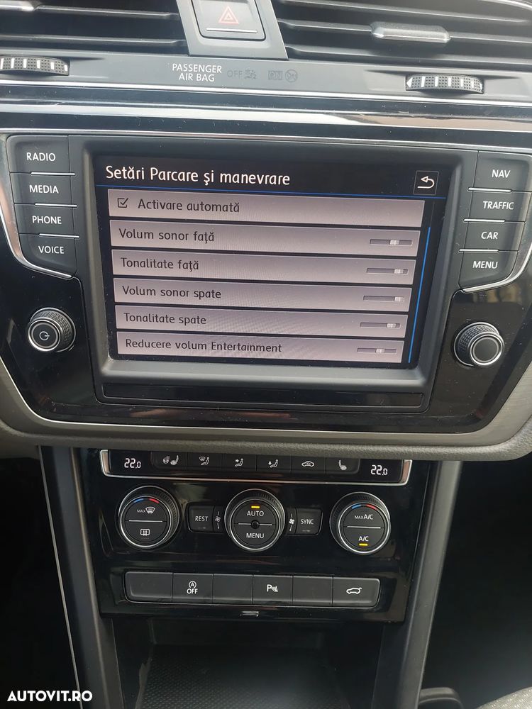 Volkswagen Touran - 20