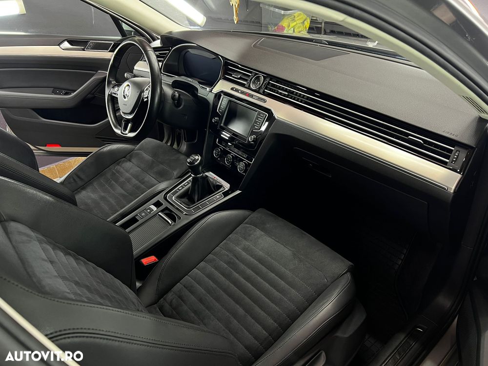 Volkswagen Passat - 15