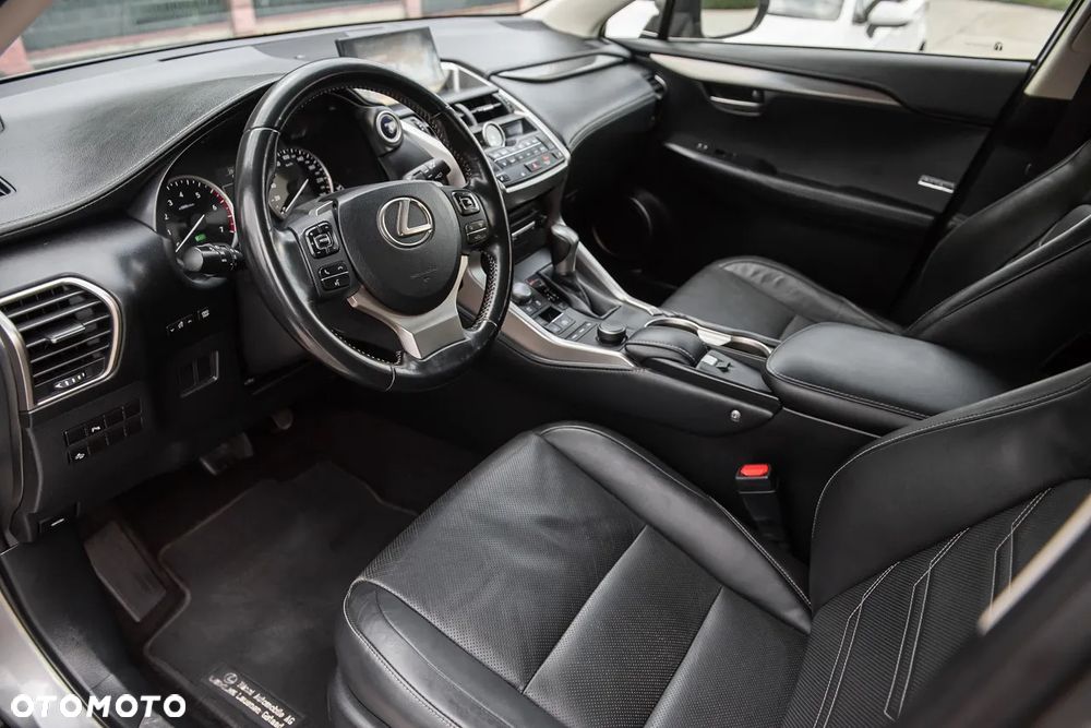 Lexus NX 300h Prestige AWD - 15