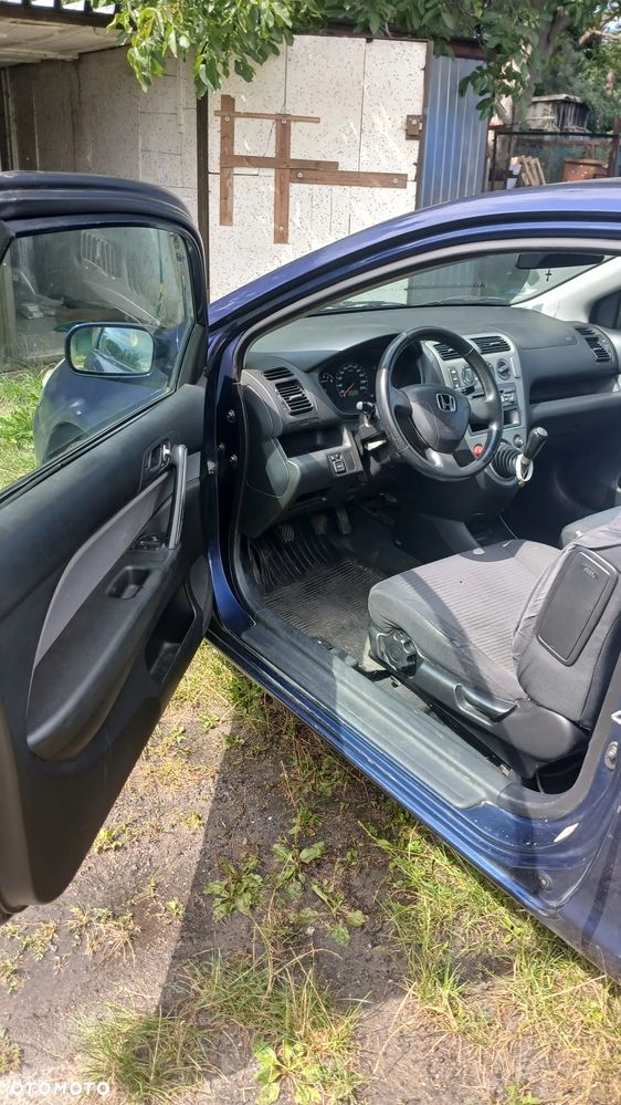 Honda Civic 1.4i S - 12