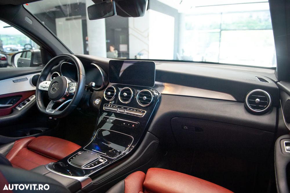 Mercedes-Benz GLC Coupe 220 d 4Matic 9G-TRONIC AMG Line - 28