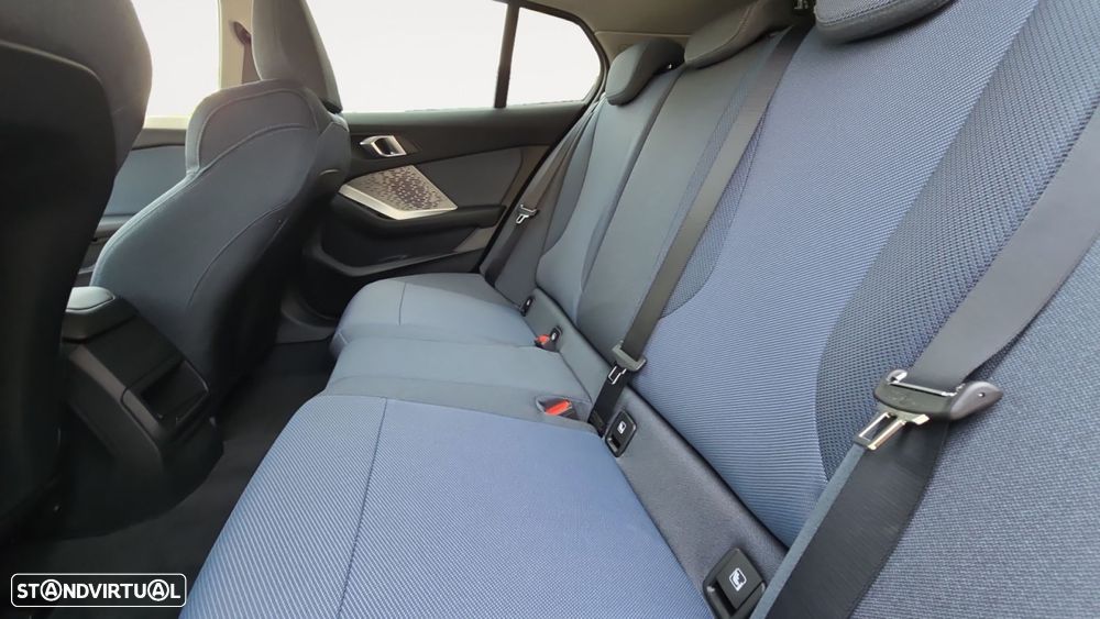 BMW 120 d Pack Desportivo M - 14
