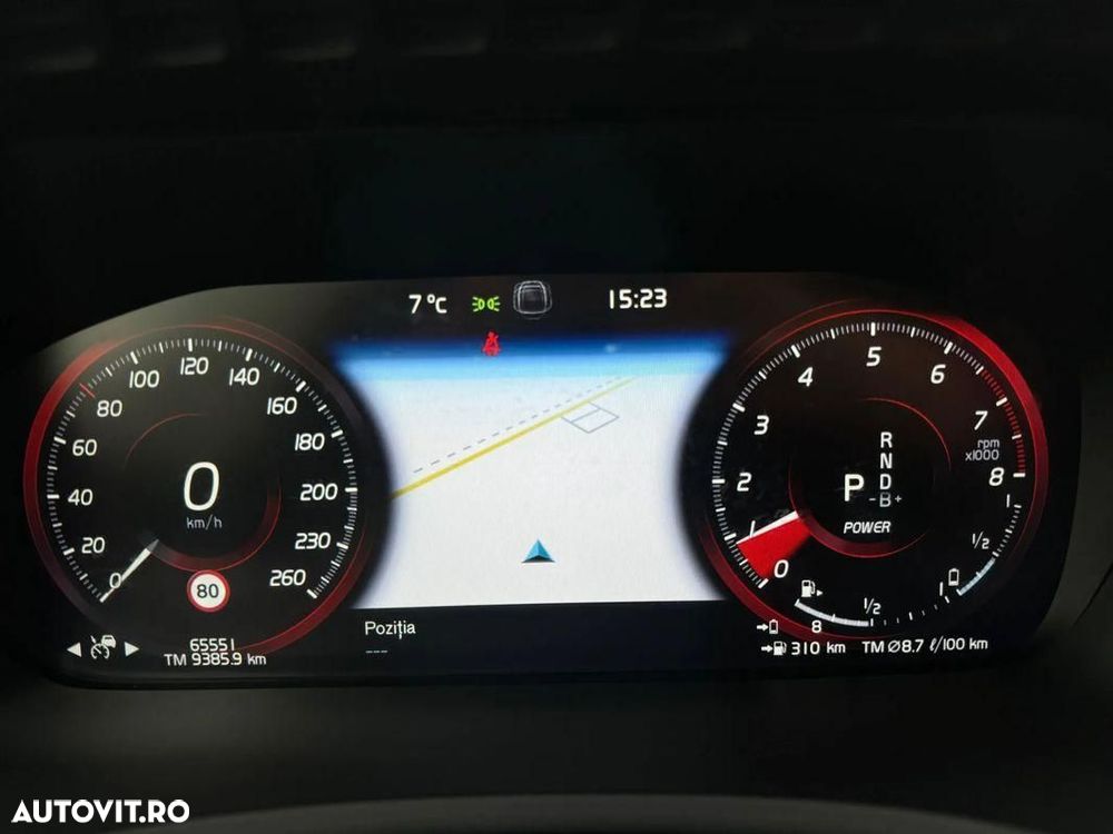 Volvo XC 90 T8 Twin Engine AWD R-Design - 13