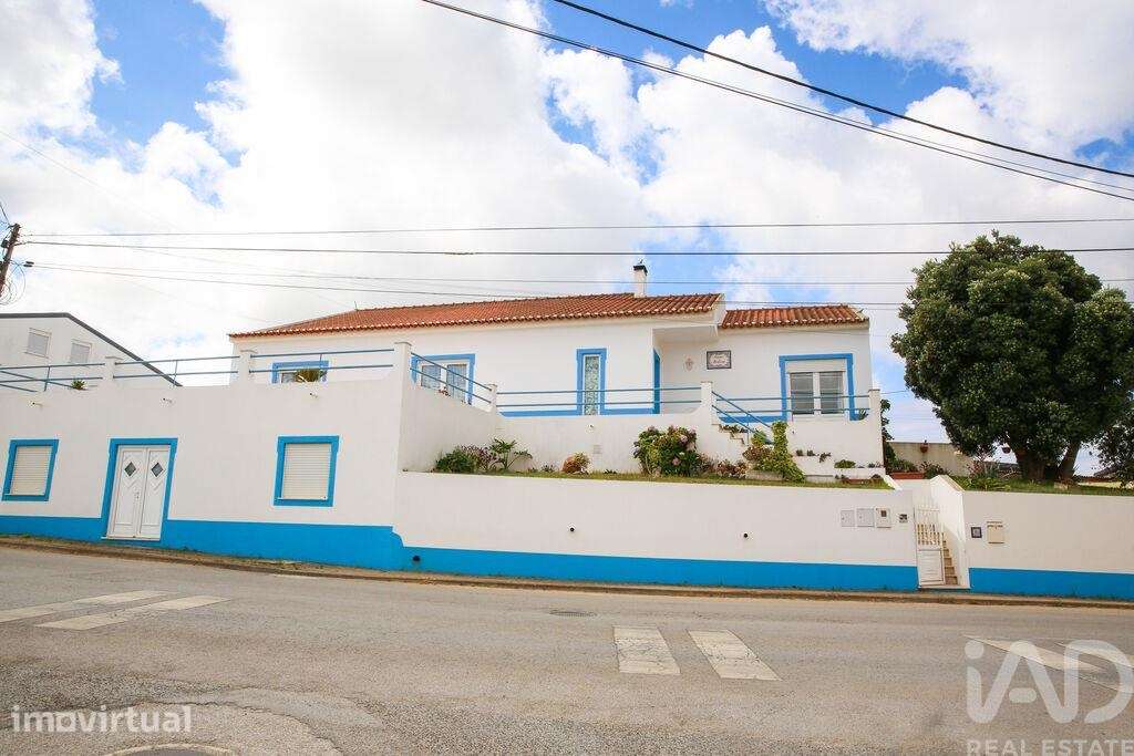 Casa / Villa T3 em Lourinhã e Atalaia de 475,00 m2 - Grande imagem: 3/29