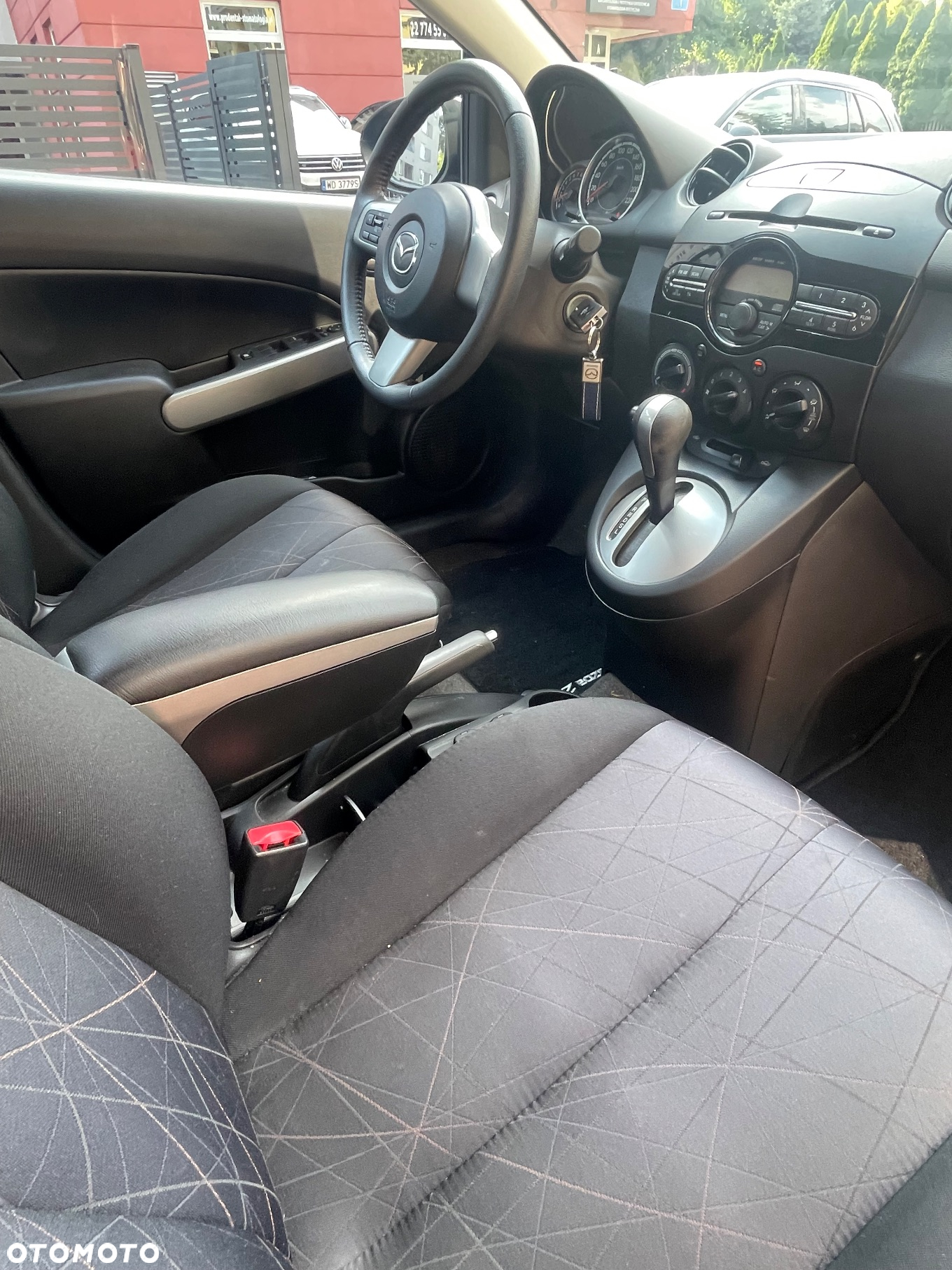 Mazda 2 1.5 Exclusive + - 15