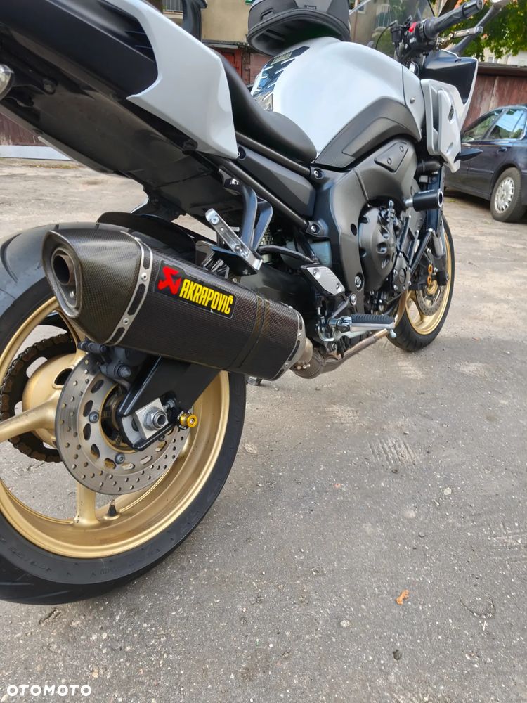Yamaha FZ8 - 12