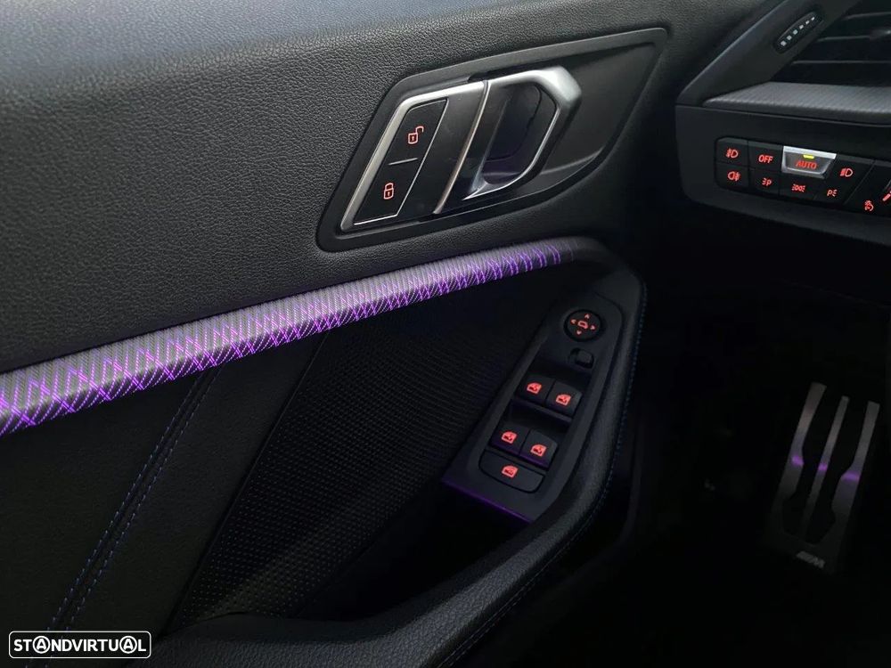 BMW 116 d Pack Desportivo M - 39