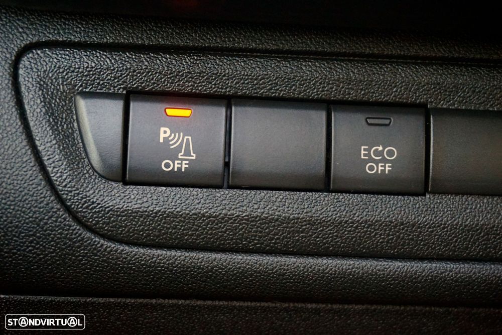 Peugeot 2008 1.2 PureTech Crossway - 13